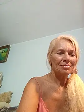 ViktoriaSexi1 stripchat live cam model