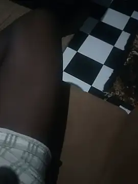 briiboy001 stripchat live cam model
