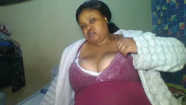 9voluptiustits stripchat live cam model