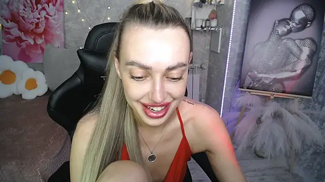 NickyAdamidi stripchat live cam model