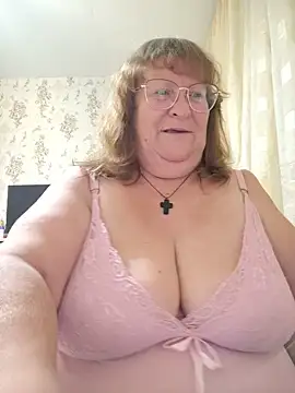 BIG-CATCH stripchat live cam model