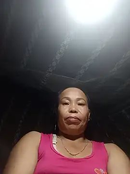 Simaly-16z stripchat live cam model