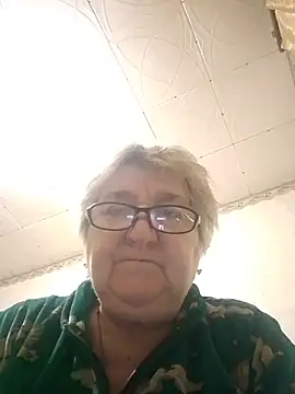 PanterochkaCharm stripchat live cam model
