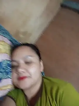 chubbygirl04 stripchat live cam model