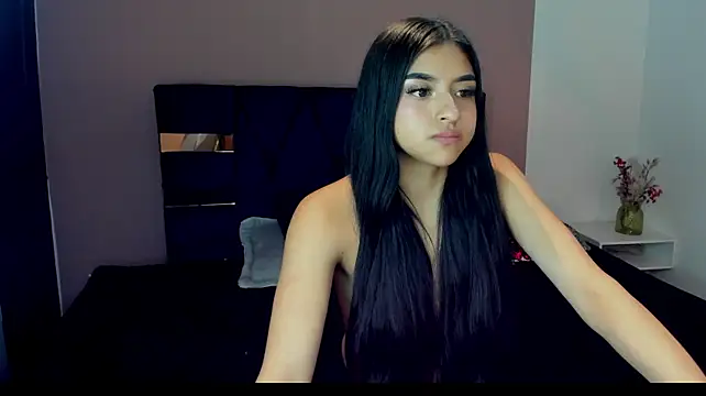 Alanna_Thompson_ stripchat live cam model