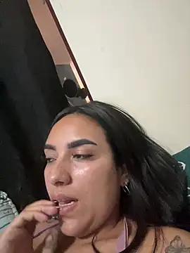 Damnhot26 stripchat live cam model