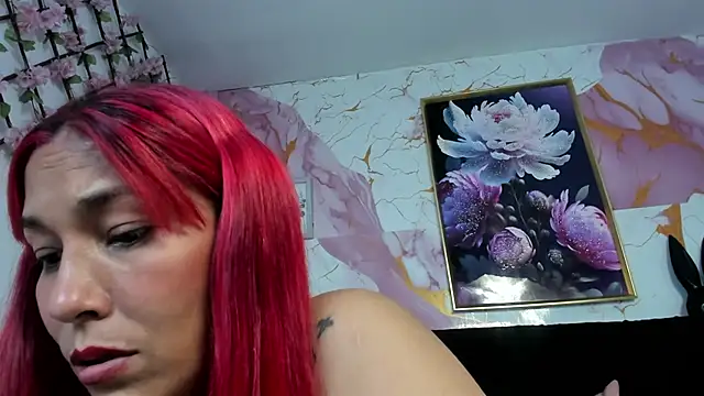 Lorenawatson stripchat live cam model
