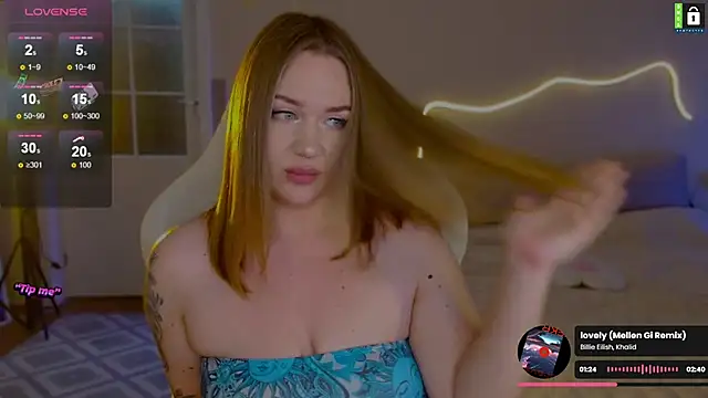 -LinaLove- stripchat live cam model
