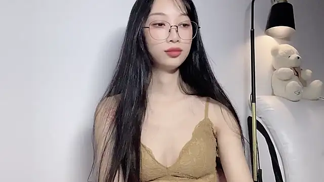 Lili-2 stripchat live cam model