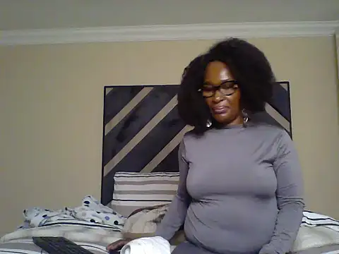 hotgrannxxx58 stripchat live cam model