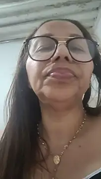 Ladymilf12 stripchat live cam model