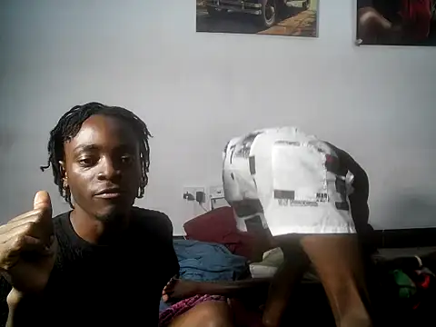 threemanias stripchat live cam model