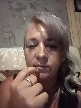 Bliss4532 stripchat live cam model