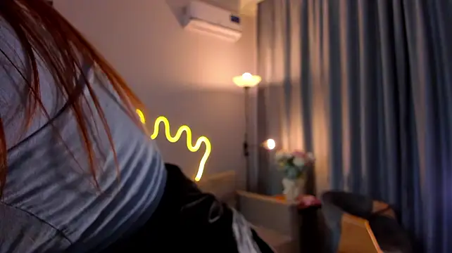 Alice_Liiiddell stripchat live cam model