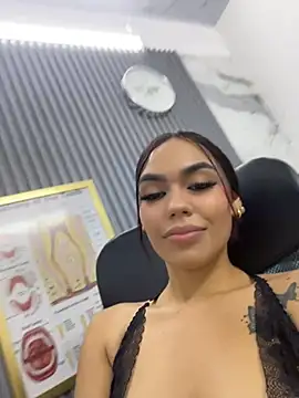 daniela-sexy stripchat live cam model