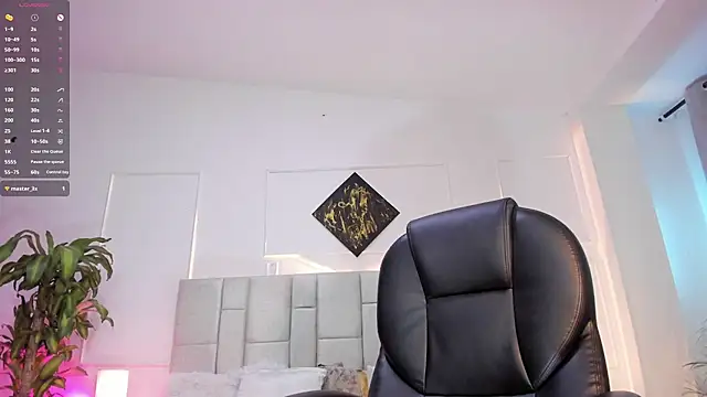 Martina_evan stripchat live cam model