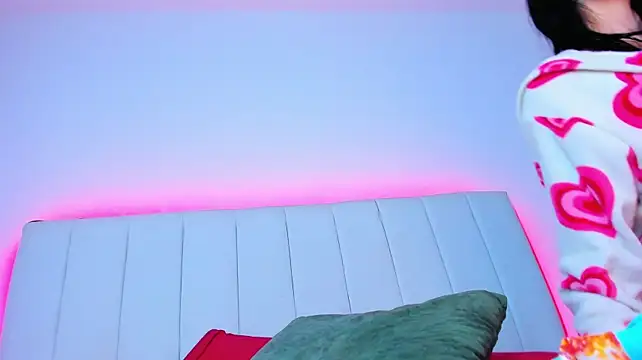 caro_lyne_ stripchat live cam model
