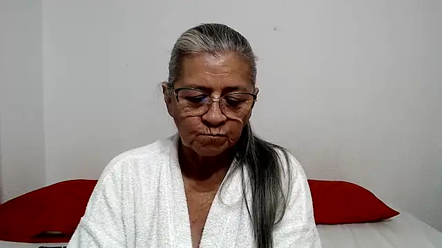 candy_mature_ stripchat live cam model