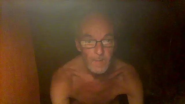 nice6incs stripchat live cam model