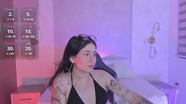 charlottee27_ stripchat live cam model
