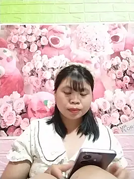 Xuka_lyss stripchat live cam model