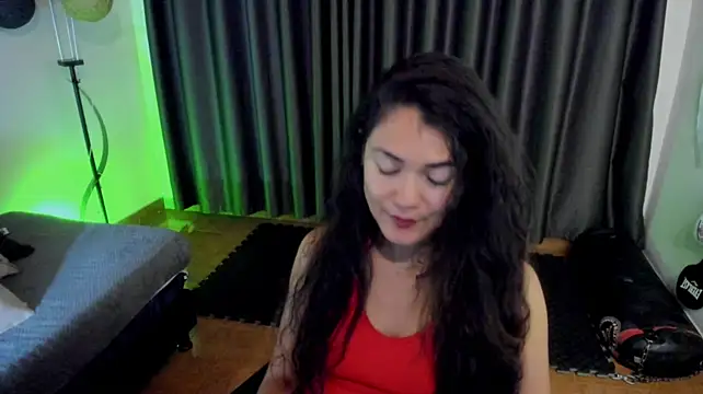 FreyaRouge stripchat live cam model