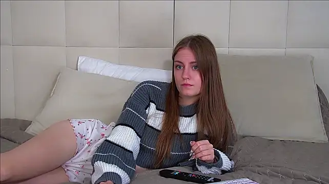 SofiaSarvains stripchat live cam model