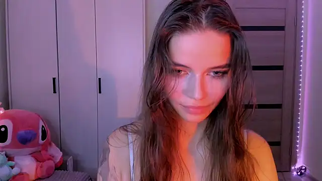keenakoshkameow stripchat live cam model