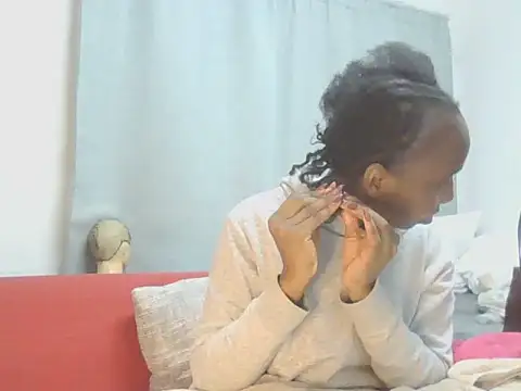 Sexxybella27 stripchat live cam model