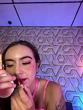 MelanyyJhonson15 stripchat live cam model