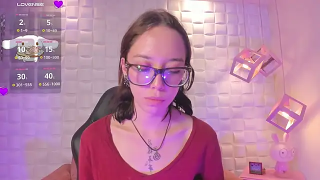 HarperrWest stripchat live cam model
