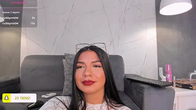 Jazmiin_Evans stripchat live cam model