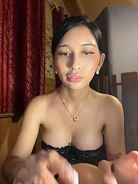 lovely_samina stripchat live cam model
