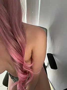 Bri_marc stripchat live cam model
