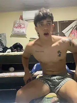 valdren_vylord stripchat live cam model