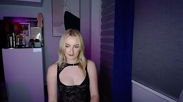 ZaraAllure stripchat live cam model