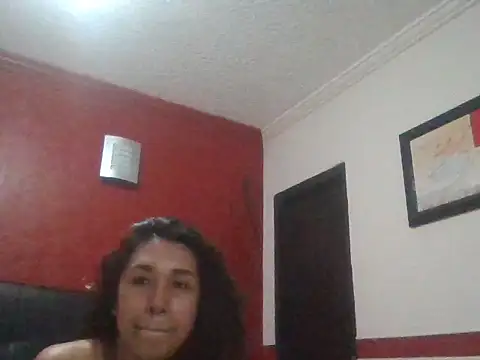 NHORTYSAMH stripchat live cam model