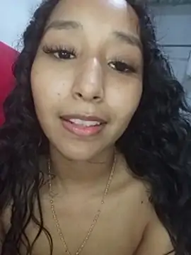 bella_chocolate stripchat live cam model