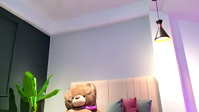 Melodi_moon stripchat live cam model