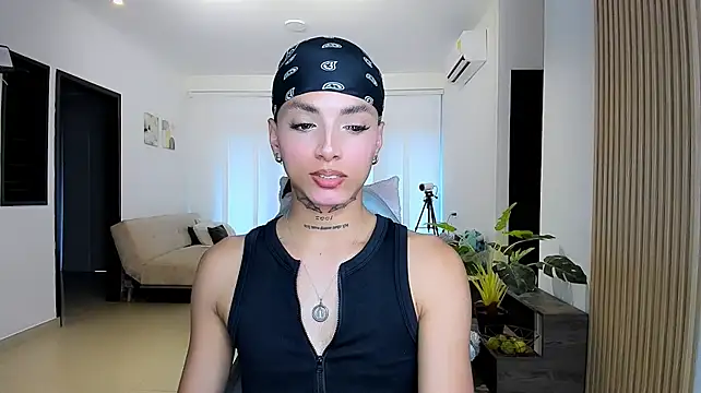 nilam_valker stripchat live cam model