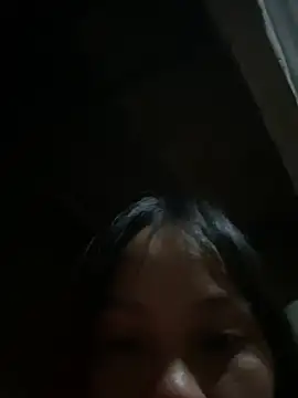 Leoglas stripchat live cam model