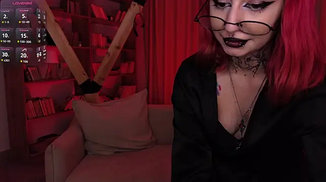 DarcyBlackwood stripchat live cam model