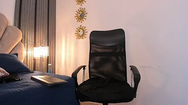 MsCeleste_ stripchat live cam model