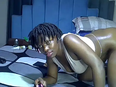 melanin_moon stripchat live cam model