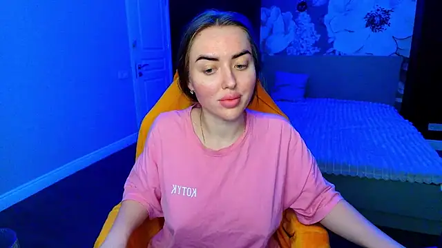 MissisCaty stripchat live cam model