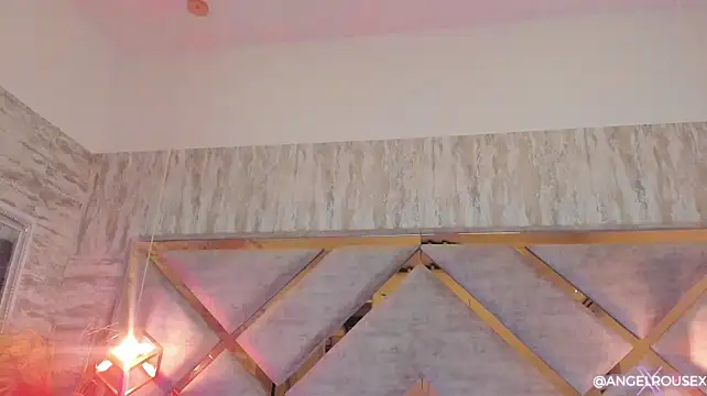 AngelRoussee stripchat live cam model