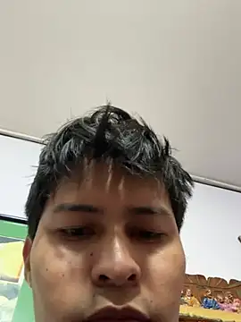 Yoanali stripchat live cam model