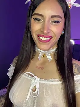 RinNox stripchat live cam model