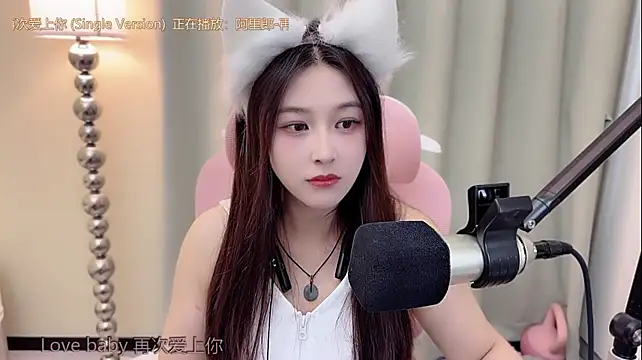 Queenqiao stripchat live cam model