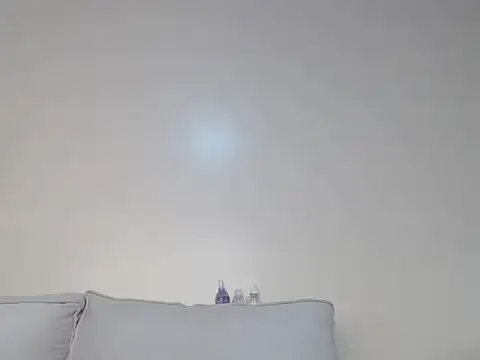 Petite_freakette stripchat live cam model